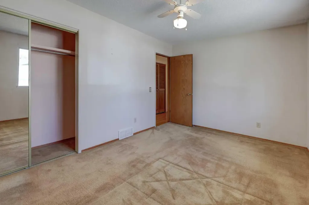 255 Huntcroft Road NE Calgary AB T2K 4E1