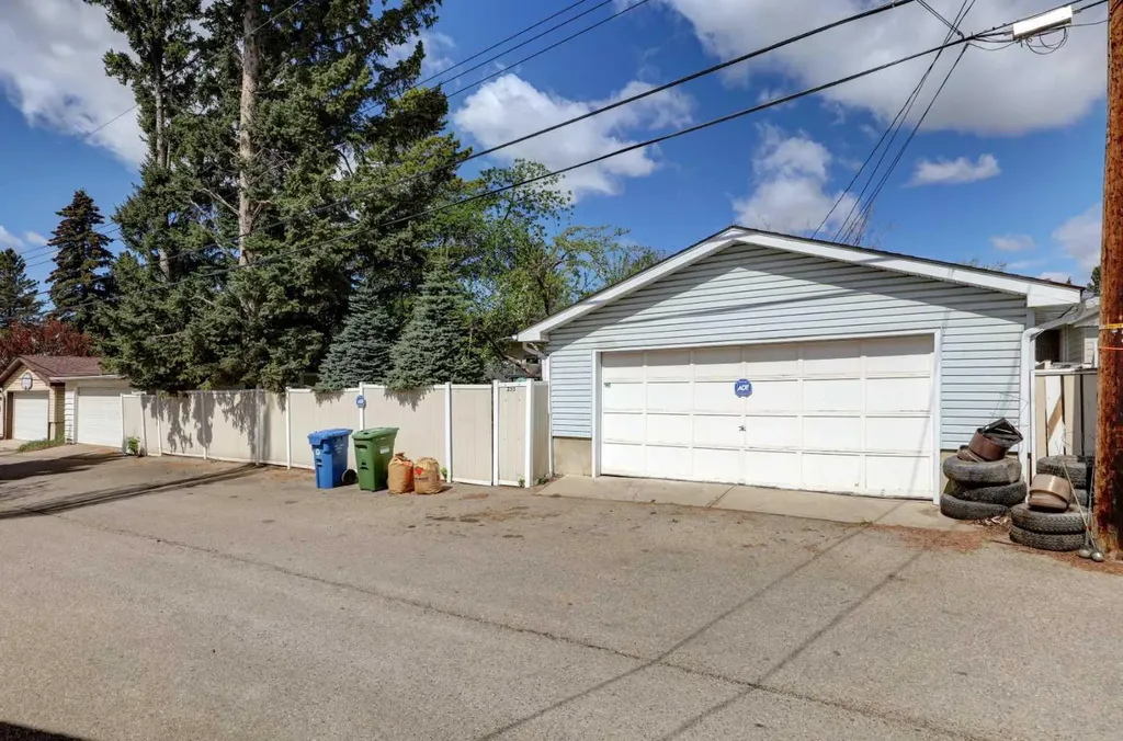 255 Huntcroft Road NE Calgary AB T2K 4E1