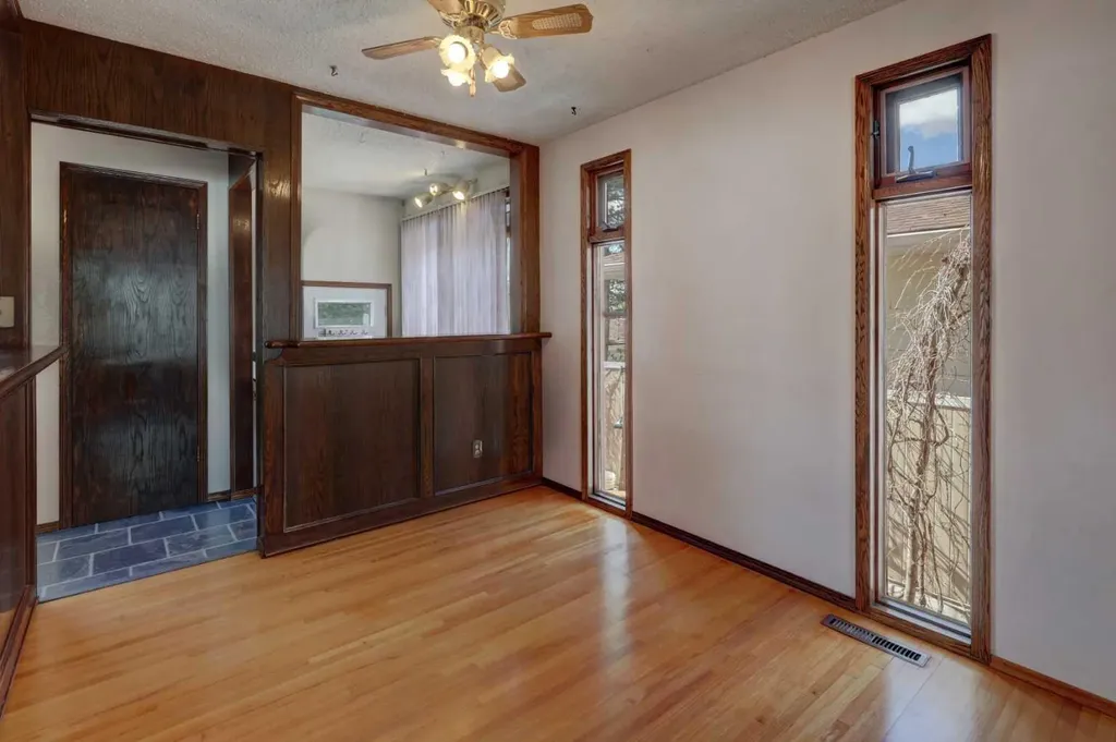 255 Huntcroft Road NE Calgary AB T2K 4E1