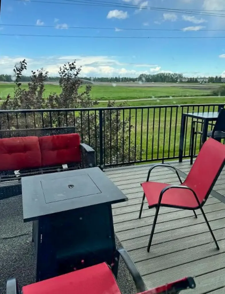 146 Sutherland Close Red Deer AB T4R 0L5