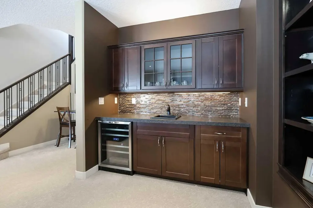146 Sutherland Close Red Deer AB T4R 0L5