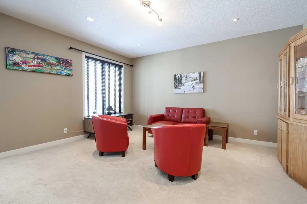 146 Sutherland Close Red Deer AB T4R 0L5