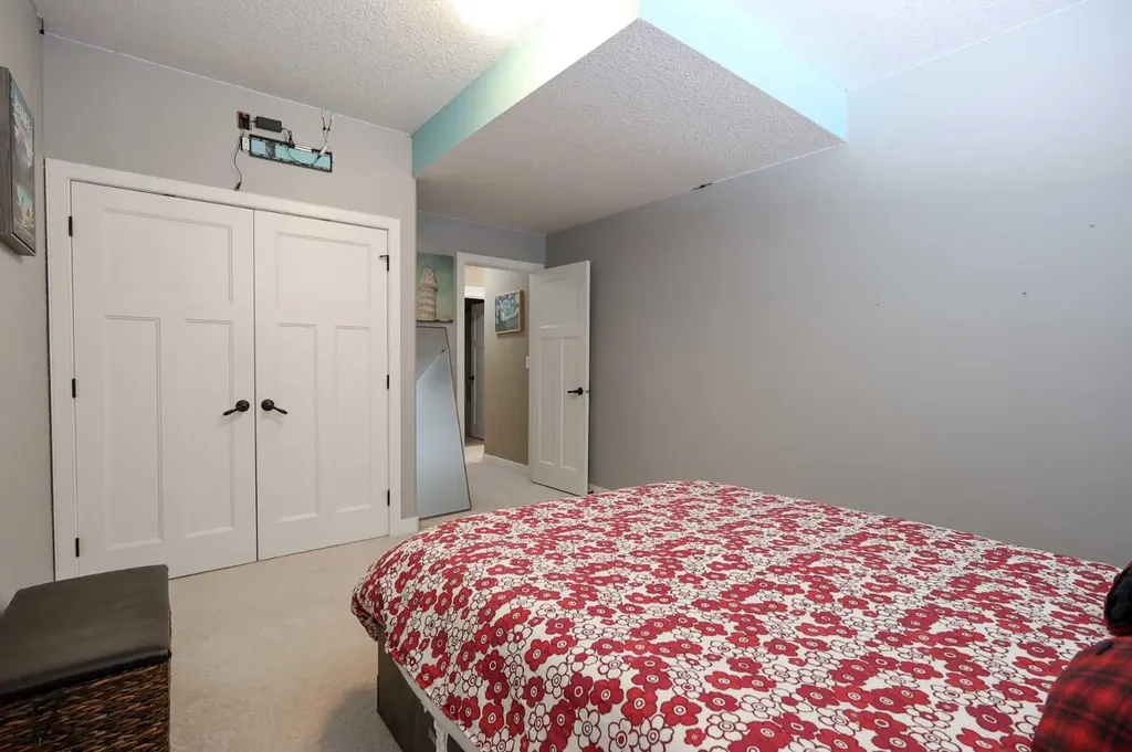 146 Sutherland Close Red Deer AB T4R 0L5