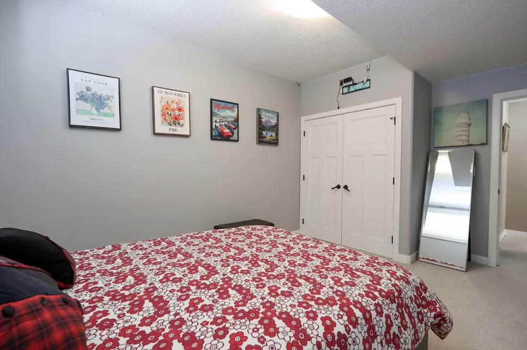 146 Sutherland Close Red Deer AB T4R 0L5