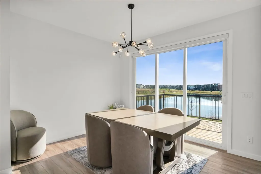 264 Mallard Grove SE Calgary AB T3S 0M8