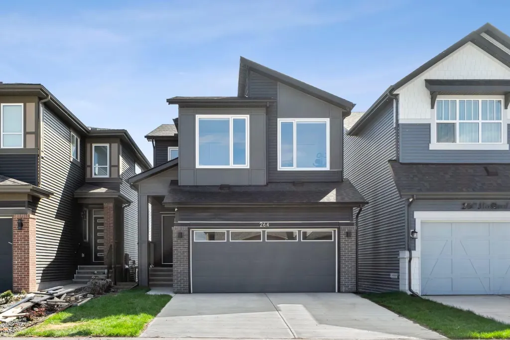264 Mallard Grove SE Calgary AB T3S 0M8