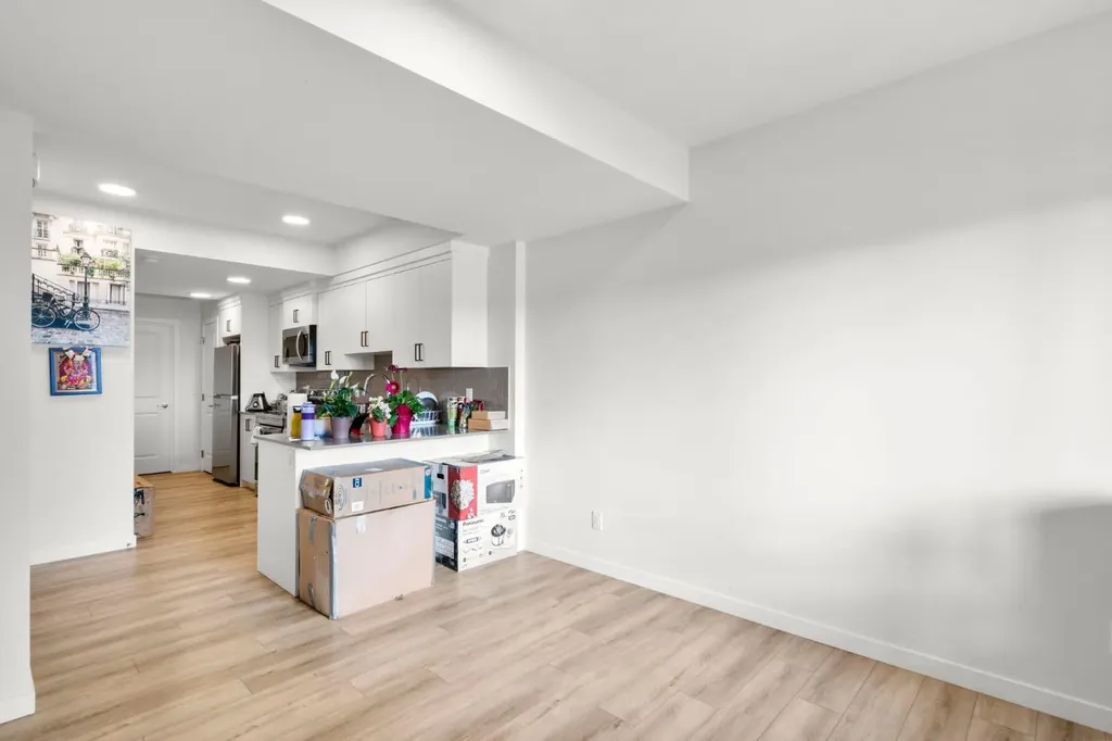 264 Mallard Grove SE Calgary AB T3S 0M8