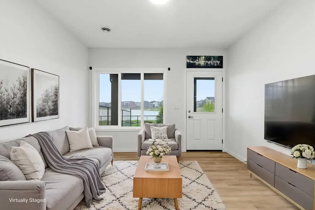 264 Mallard Grove SE Calgary AB T3S 0M8