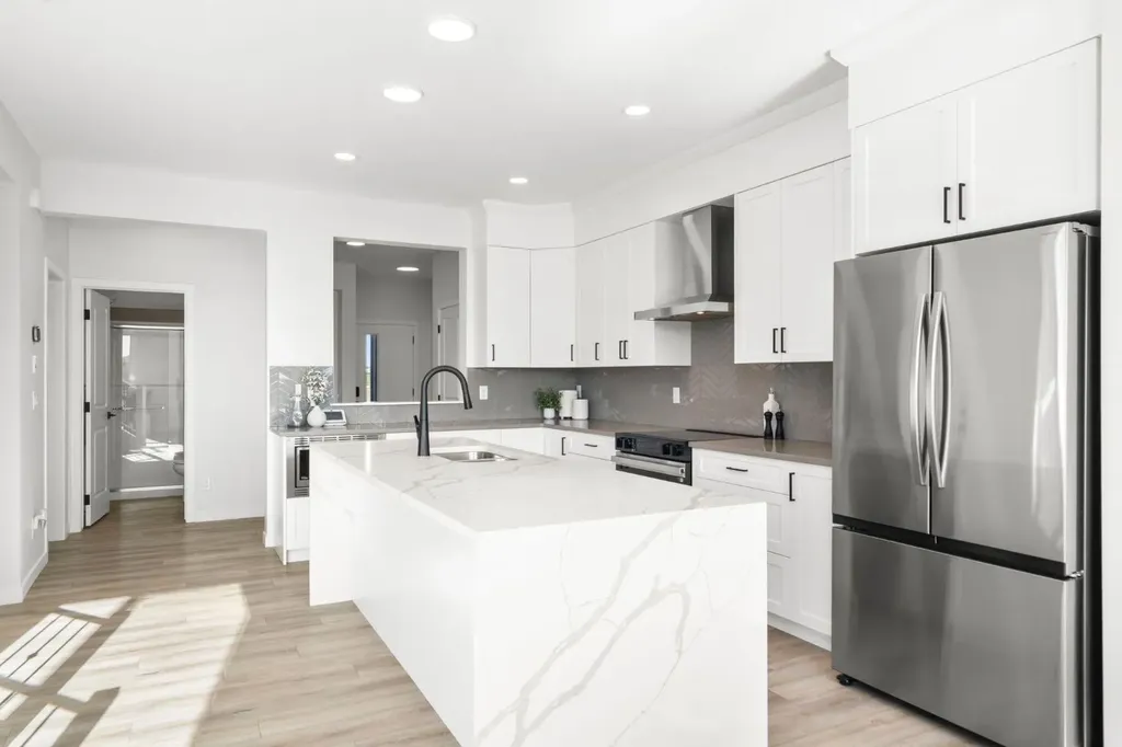 264 Mallard Grove SE Calgary AB T3S 0M8