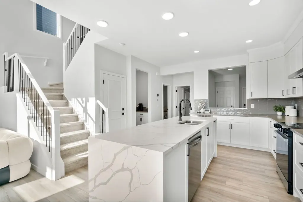 264 Mallard Grove SE Calgary AB T3S 0M8