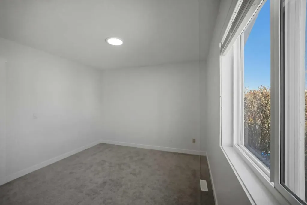 24 Martindale Drive NE Calgary AB T3J2V6