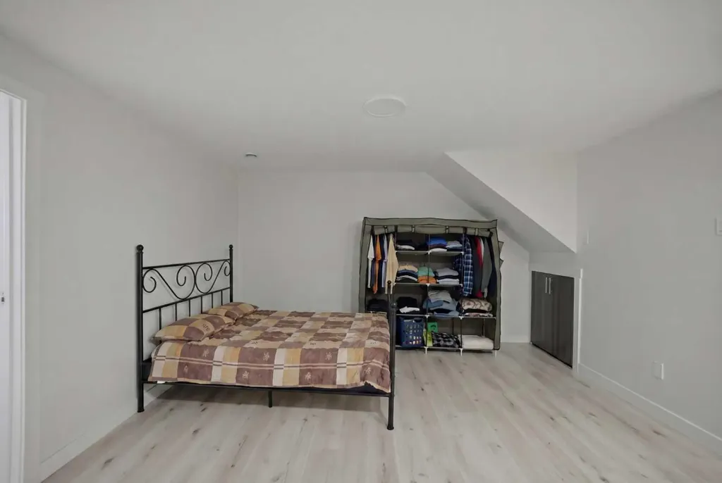 24 Martindale Drive NE Calgary AB T3J2V6