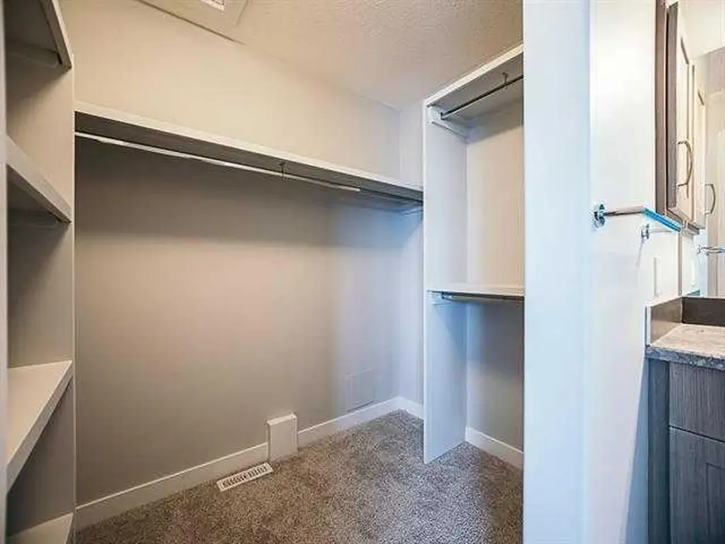 419 Prospect Drive Fort Mcmurray AB T9K 0W7