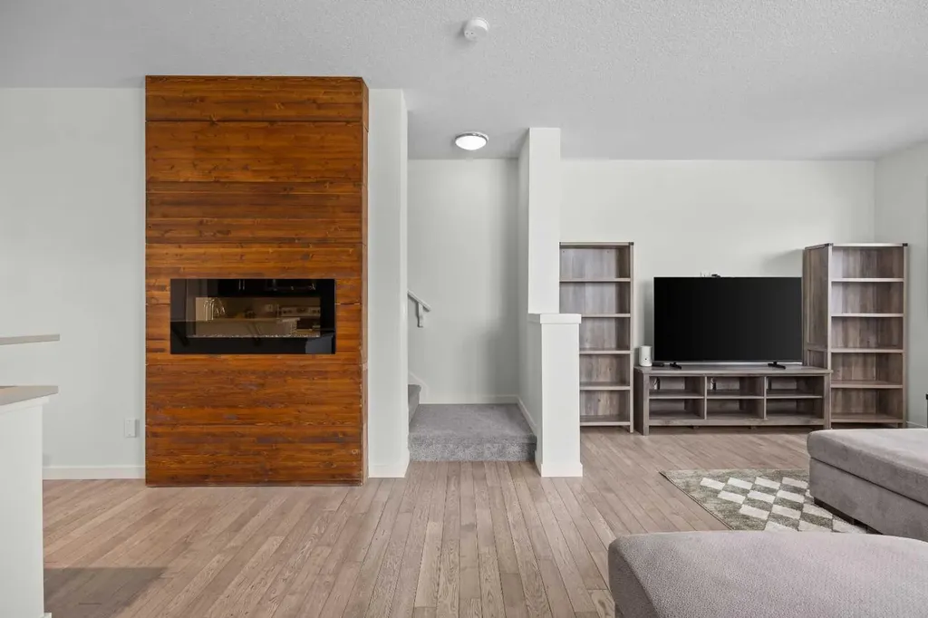 134 Walden Circle SE Calgary AB t2x0y4