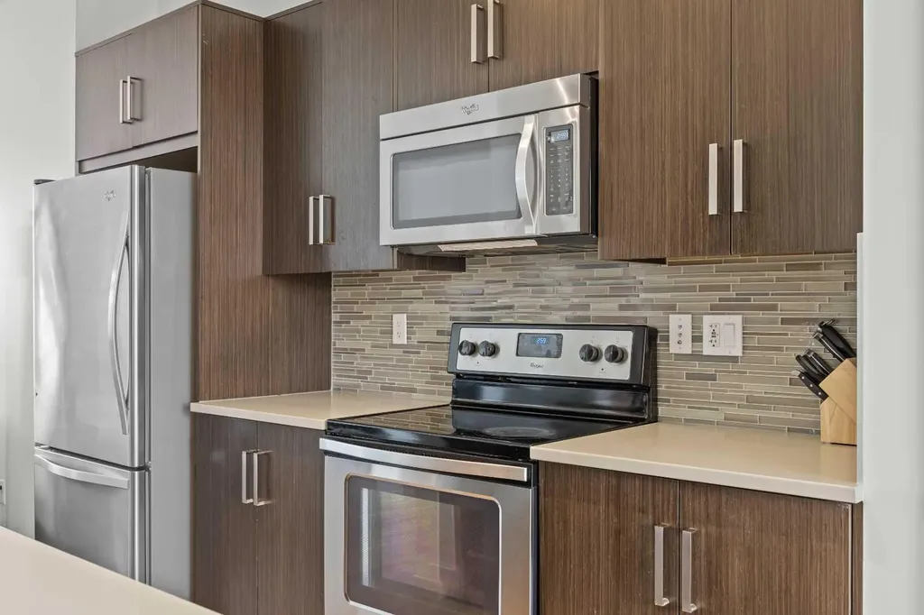 134 Walden Circle SE Calgary AB t2x0y4