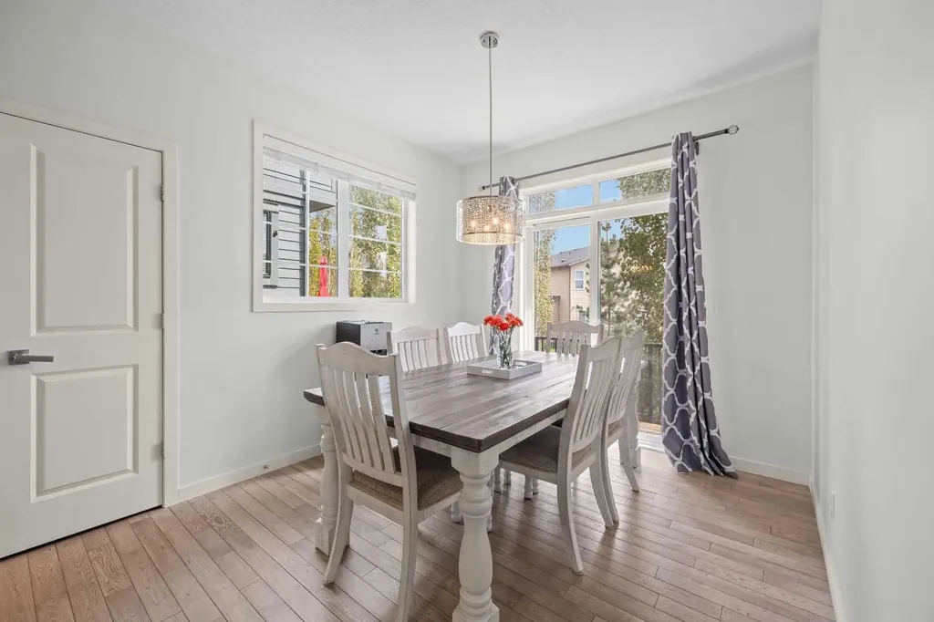 134 Walden Circle SE Calgary AB t2x0y4