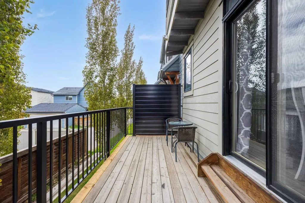 134 Walden Circle SE Calgary AB t2x0y4