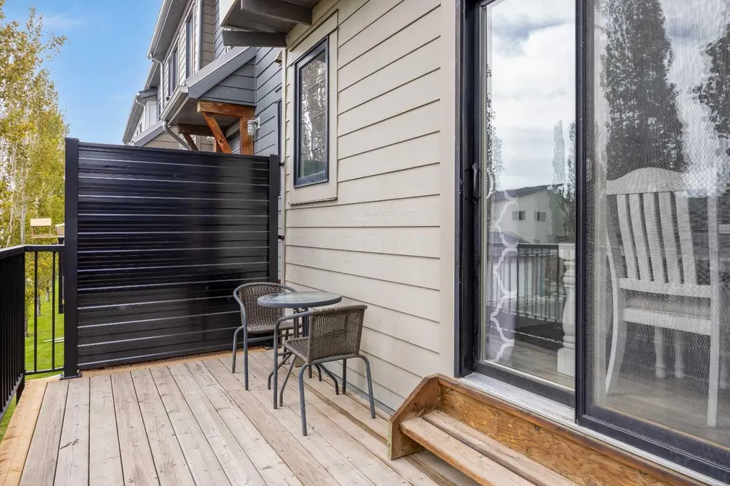 134 Walden Circle SE Calgary AB t2x0y4