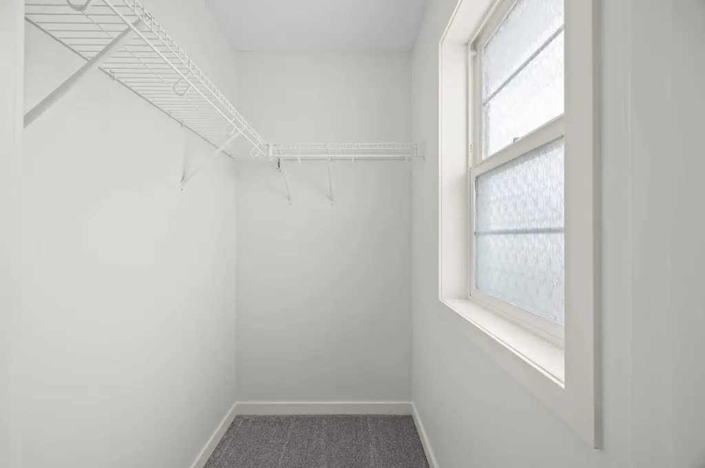 134 Walden Circle SE Calgary AB t2x0y4