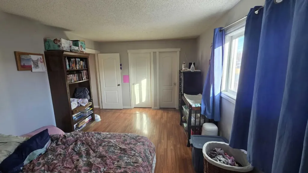 10905 91 Street Peace River AB T8S1P9
