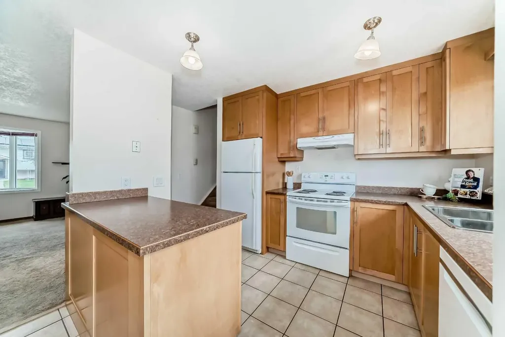 41 Alder Crescent SE Airdrie AB T4B 1J1
