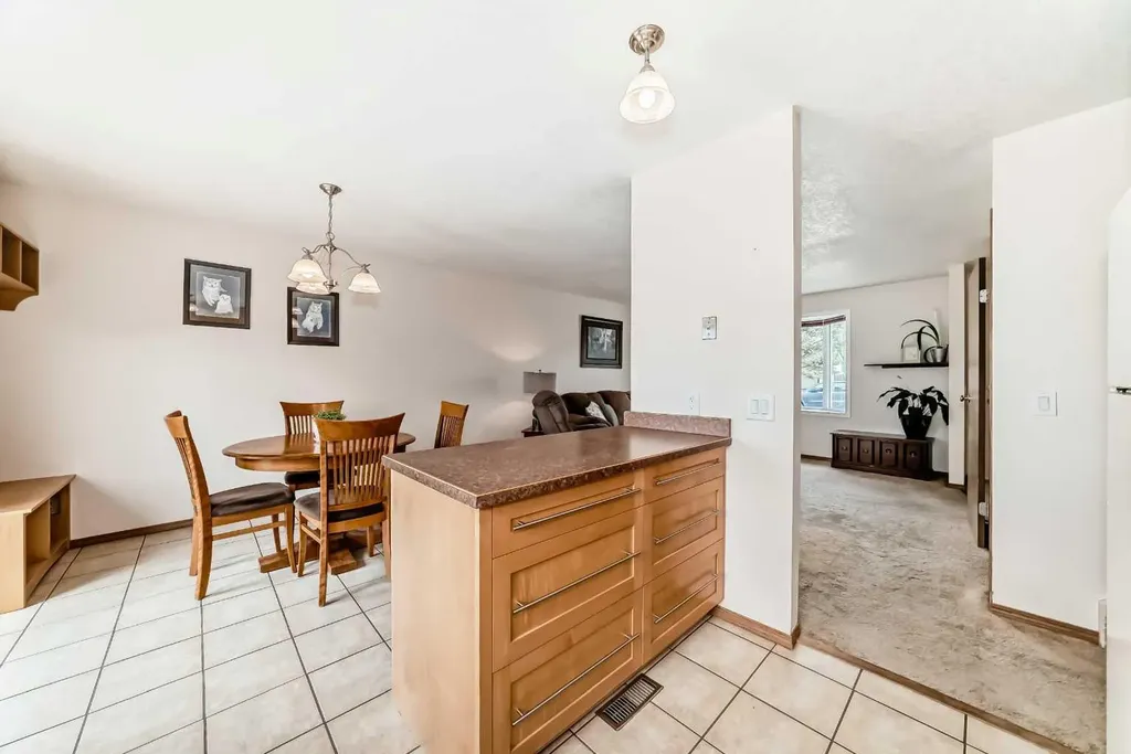 41 Alder Crescent SE Airdrie AB T4B 1J1