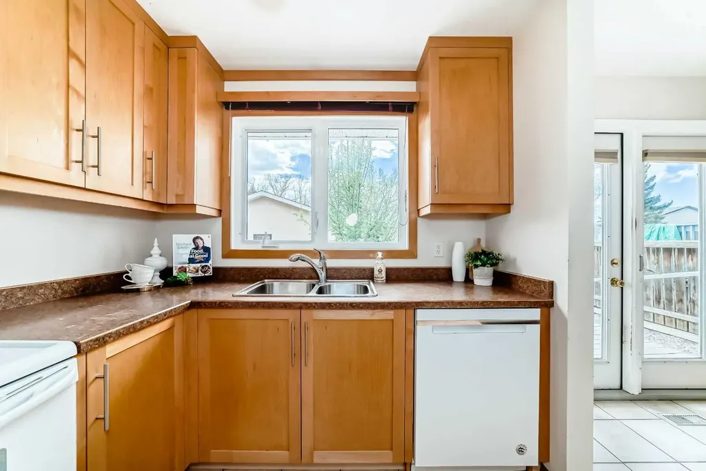 41 Alder Crescent SE Airdrie AB T4B 1J1