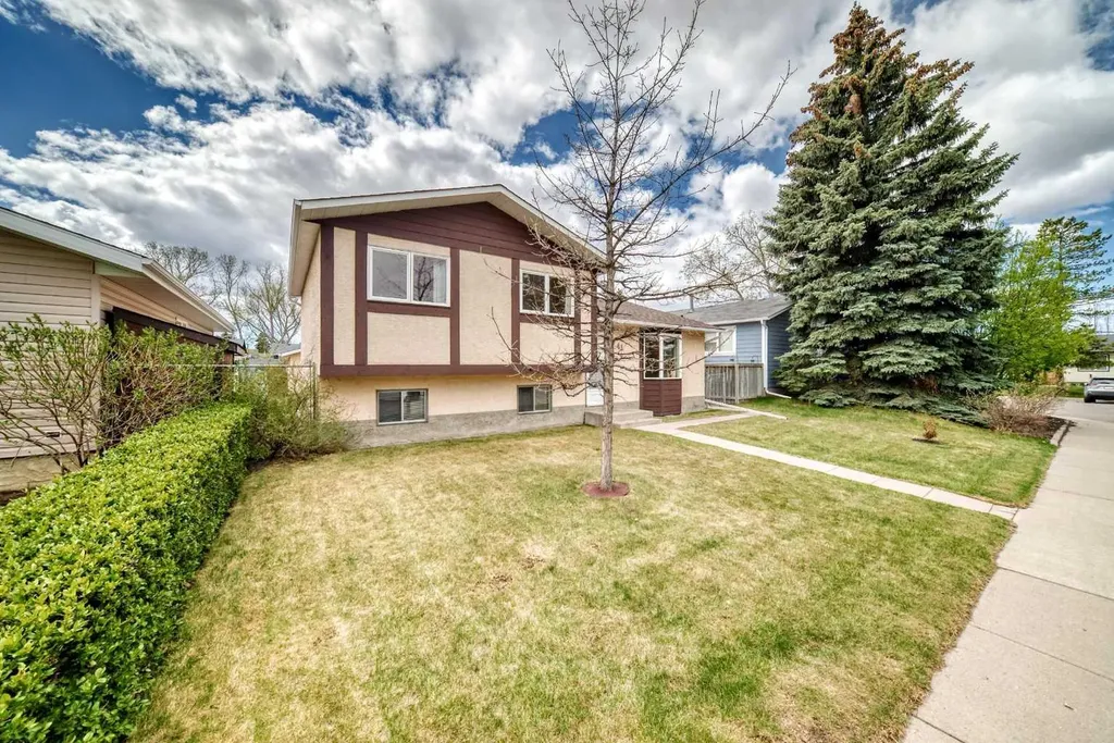 41 Alder Crescent SE Airdrie AB T4B 1J1