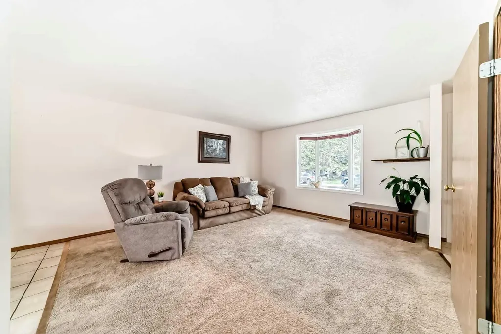 41 Alder Crescent SE Airdrie AB T4B 1J1
