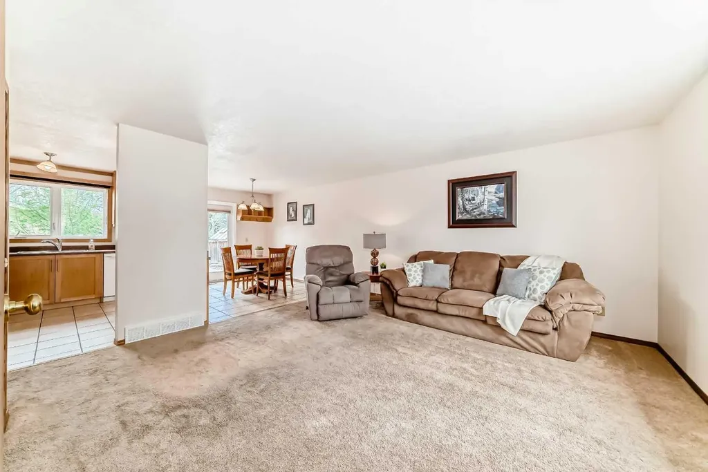 41 Alder Crescent SE Airdrie AB T4B 1J1