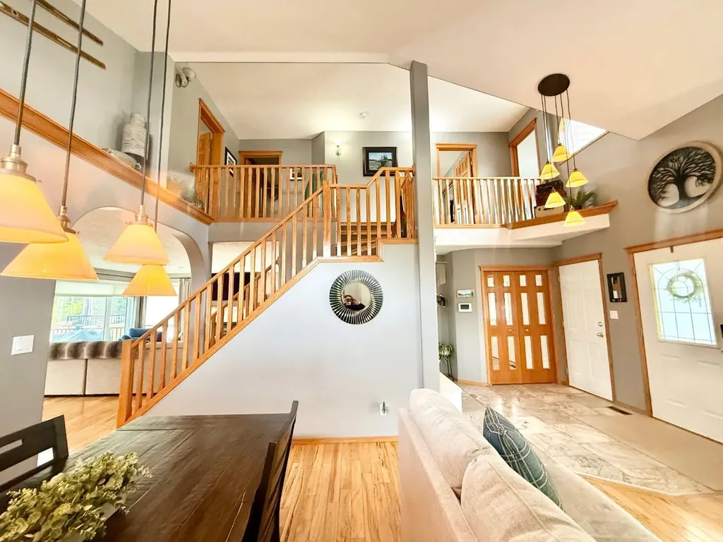 150 Hallam Drive Hinton AB T7V2C3