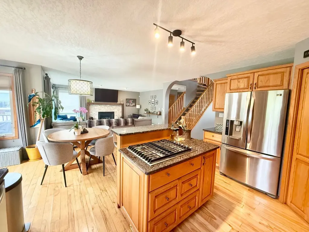 150 Hallam Drive Hinton AB T7V2C3