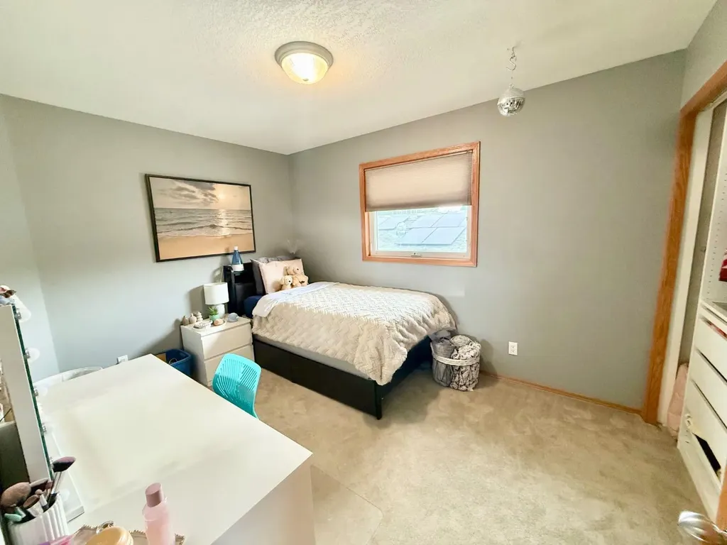 150 Hallam Drive Hinton AB T7V2C3
