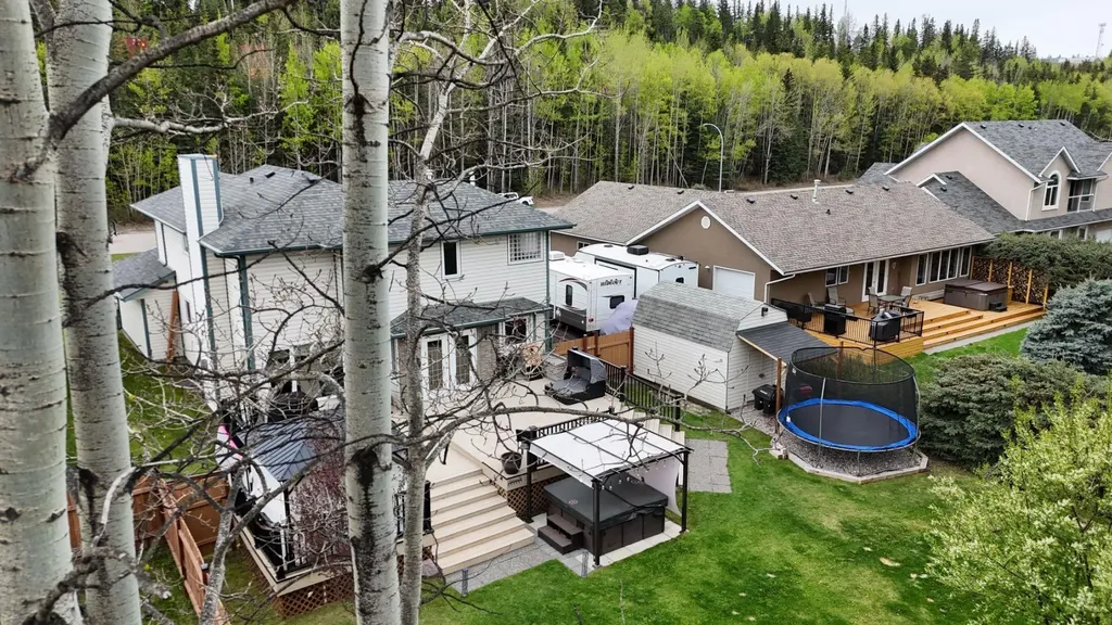 150 Hallam Drive Hinton AB T7V2C3