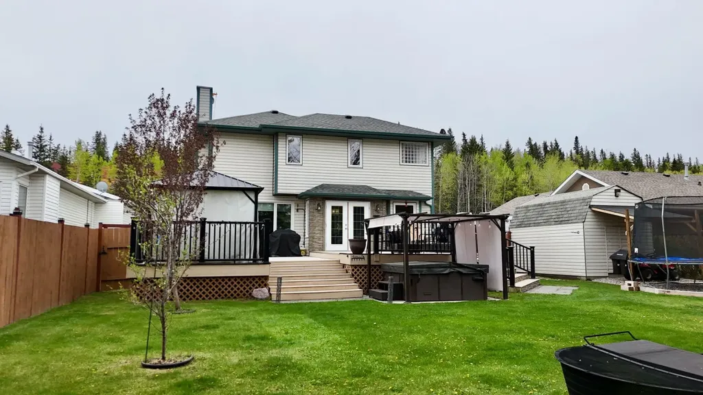 150 Hallam Drive Hinton AB T7V2C3