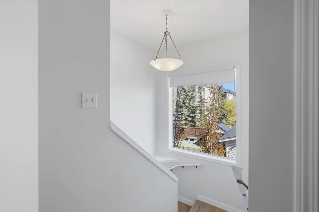 80 Prestwick Bay SE Calgary AB T2Z 4S4