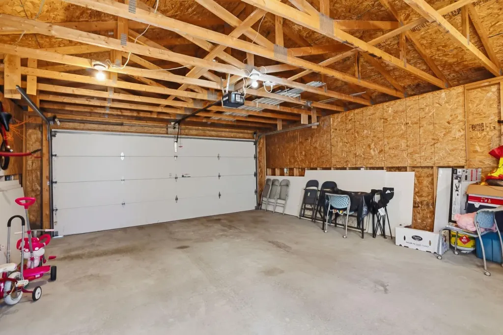80 Prestwick Bay SE Calgary AB T2Z 4S4