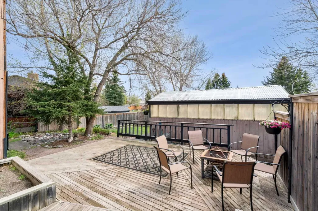 65 Carolina Drive Cochrane AB T4C 1C4