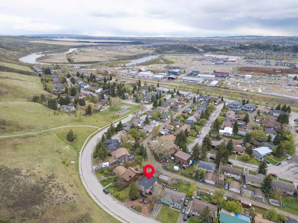 65 Carolina Drive Cochrane AB T4C 1C4