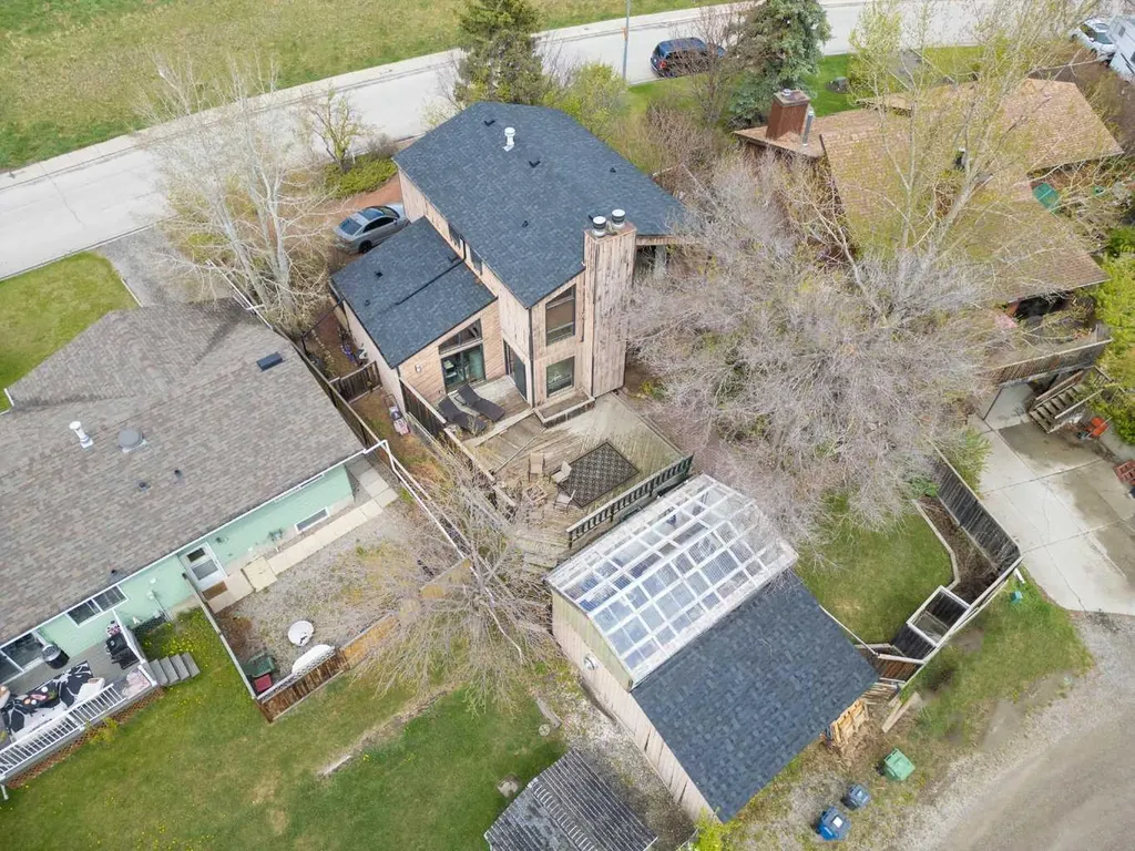 65 Carolina Drive Cochrane AB T4C 1C4