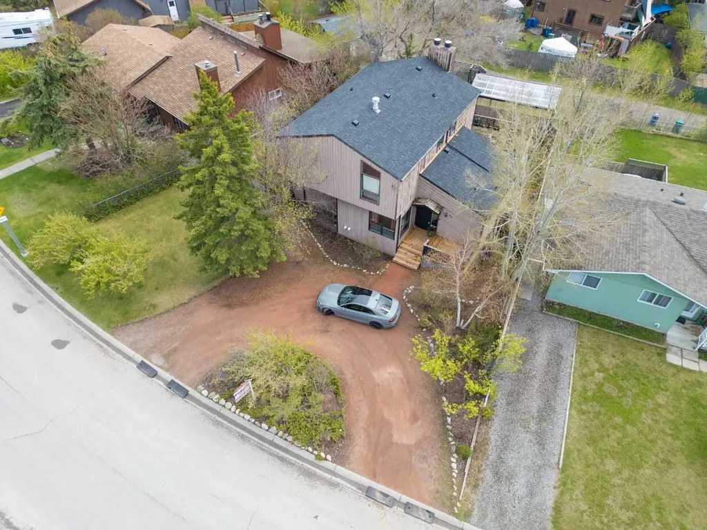 65 Carolina Drive Cochrane AB T4C 1C4