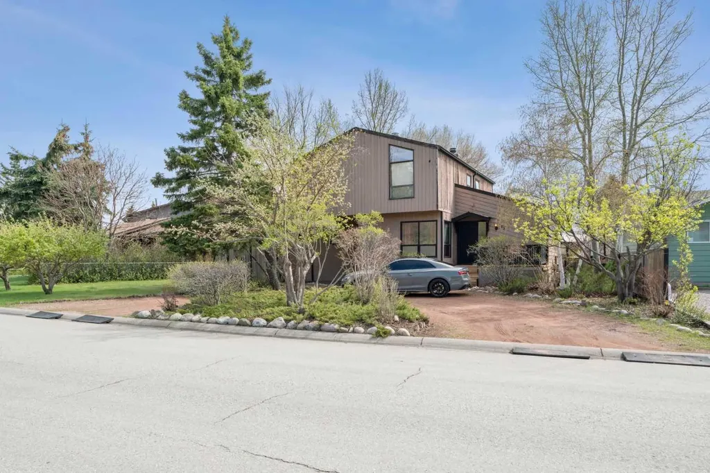65 Carolina Drive Cochrane AB T4C 1C4