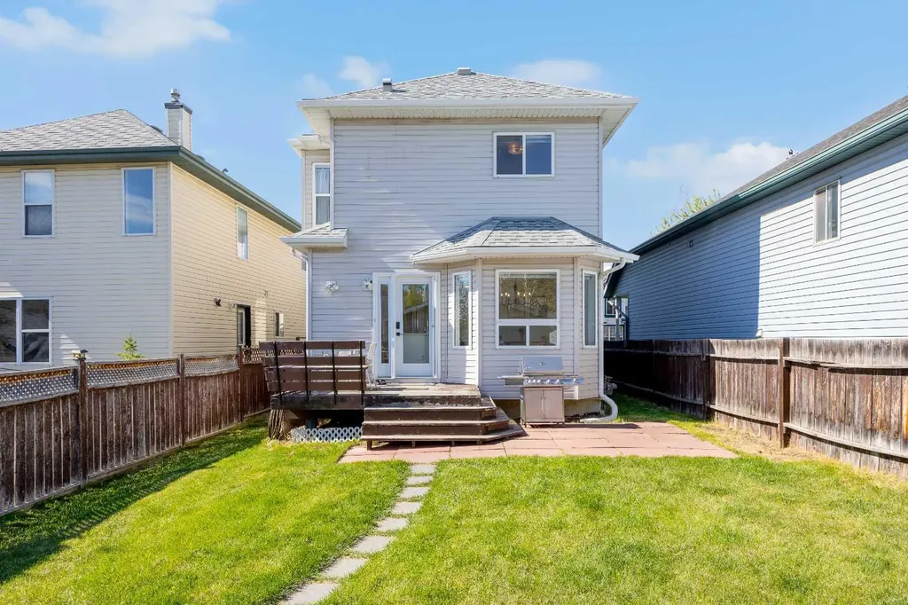 176 Arbour Grove Close NW Calgary AB T3G 4J2