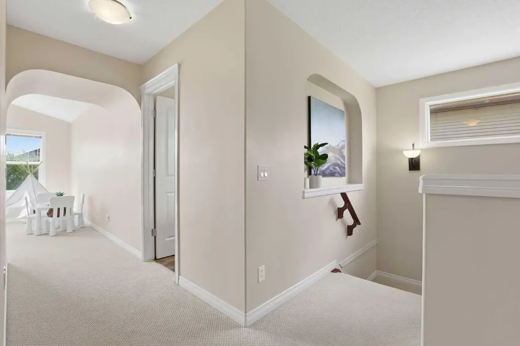 18 Drake Landing Crescent Okotoks AB T1S 0C1