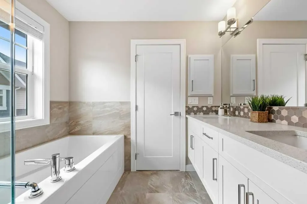 205 Wentworth Row SW Calgary AB T3H 1Y1