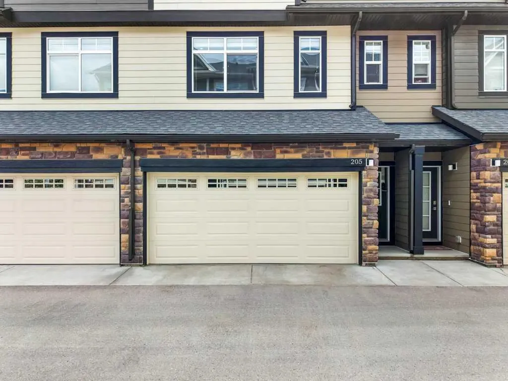205 Wentworth Row SW Calgary AB T3H 1Y1
