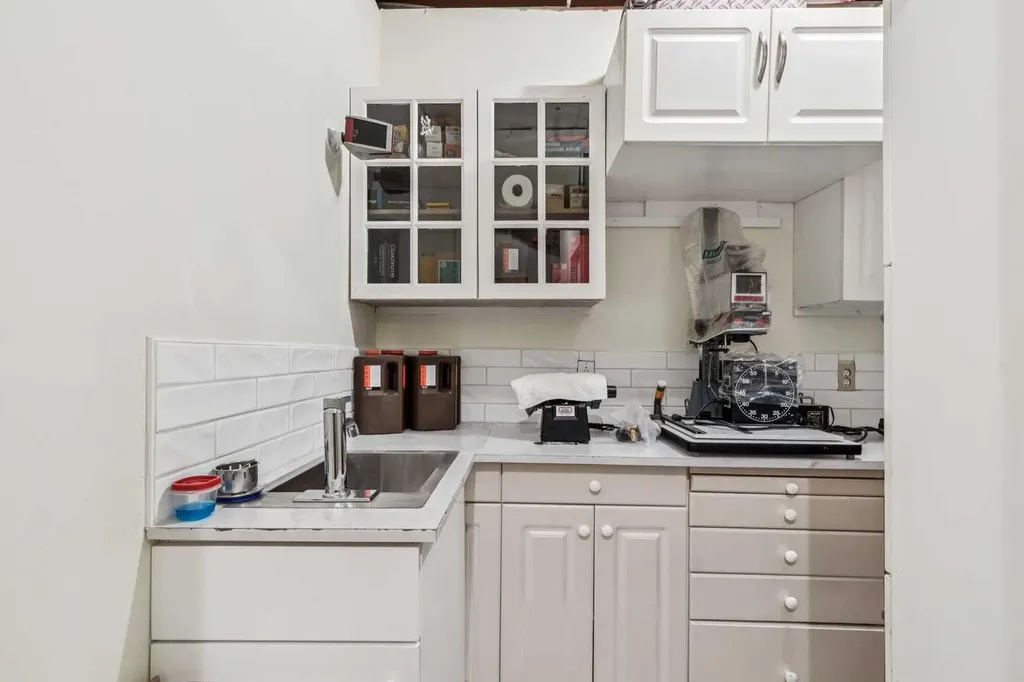 47 Sunlake Close SE Calgary AB T2X3H2