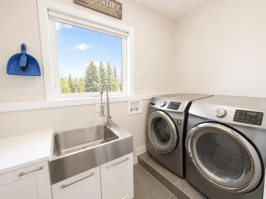 211 Moon River Drive Moon River Estates AB T0L1M0