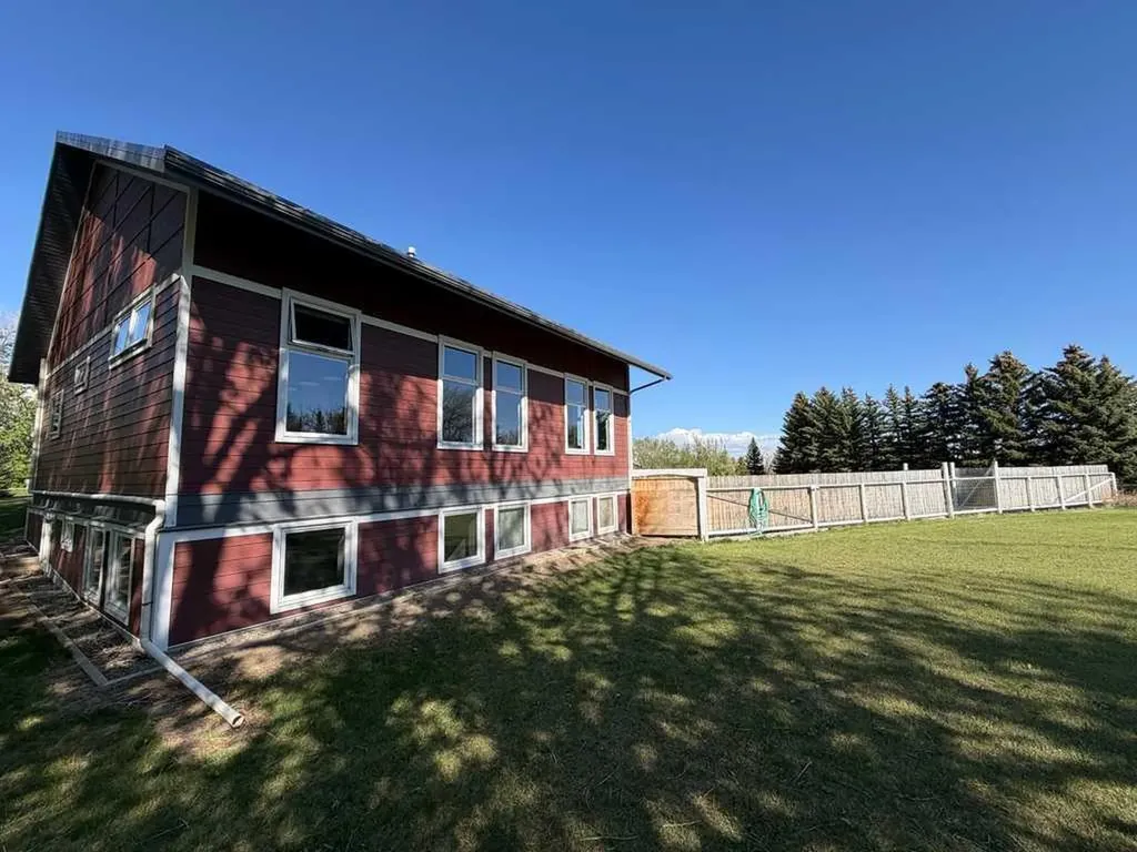 211 Moon River Drive Moon River Estates AB T0L1M0