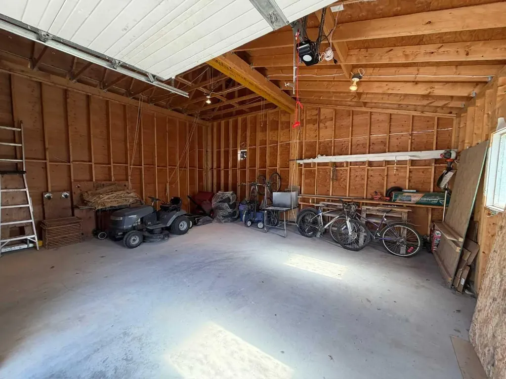211 Moon River Drive Moon River Estates AB T0L1M0